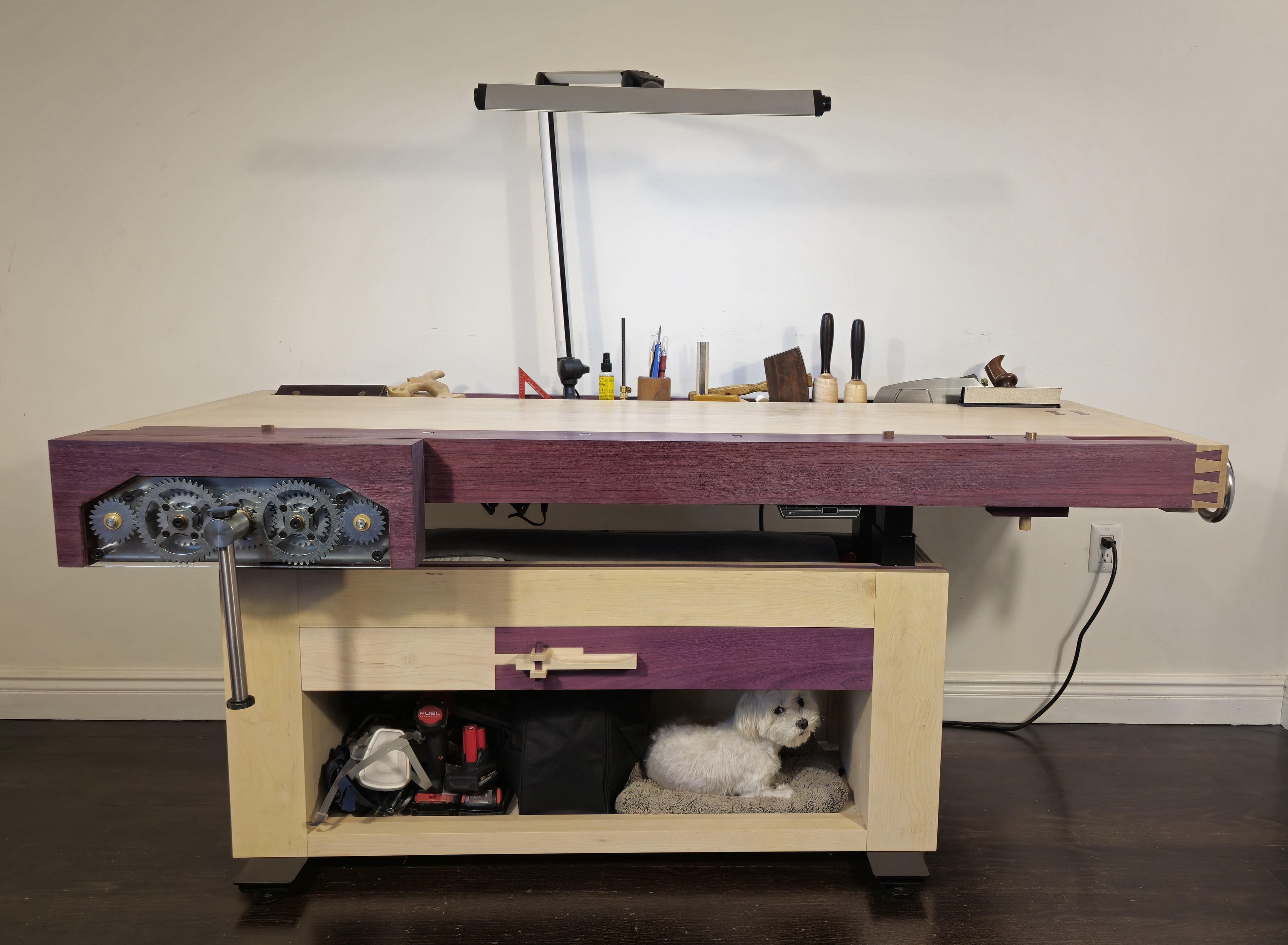 Height-Adjustable Workbench